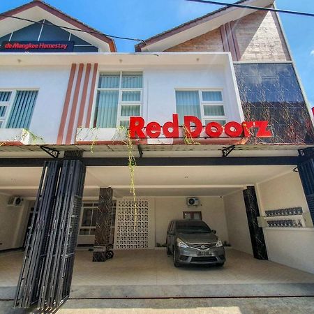 Reddoorz Syariah Near Solo Paragon Mall 2 Bonorejo Ngoại thất bức ảnh