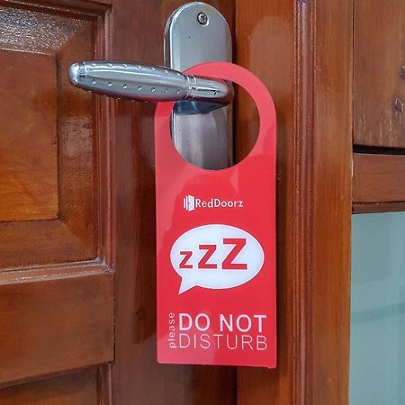 Reddoorz Syariah Near Solo Paragon Mall 2 Bonorejo Ngoại thất bức ảnh