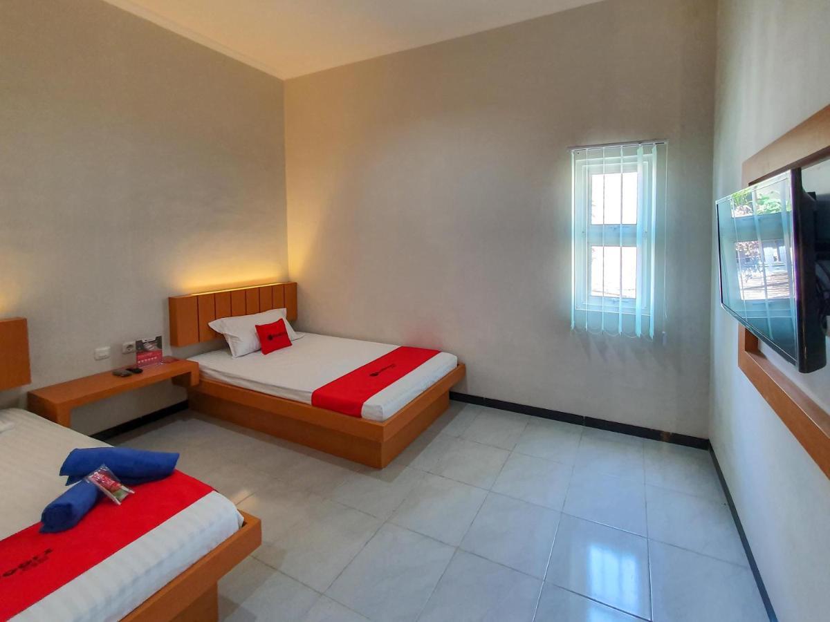 Reddoorz Syariah Near Solo Paragon Mall 2 Bonorejo Ngoại thất bức ảnh