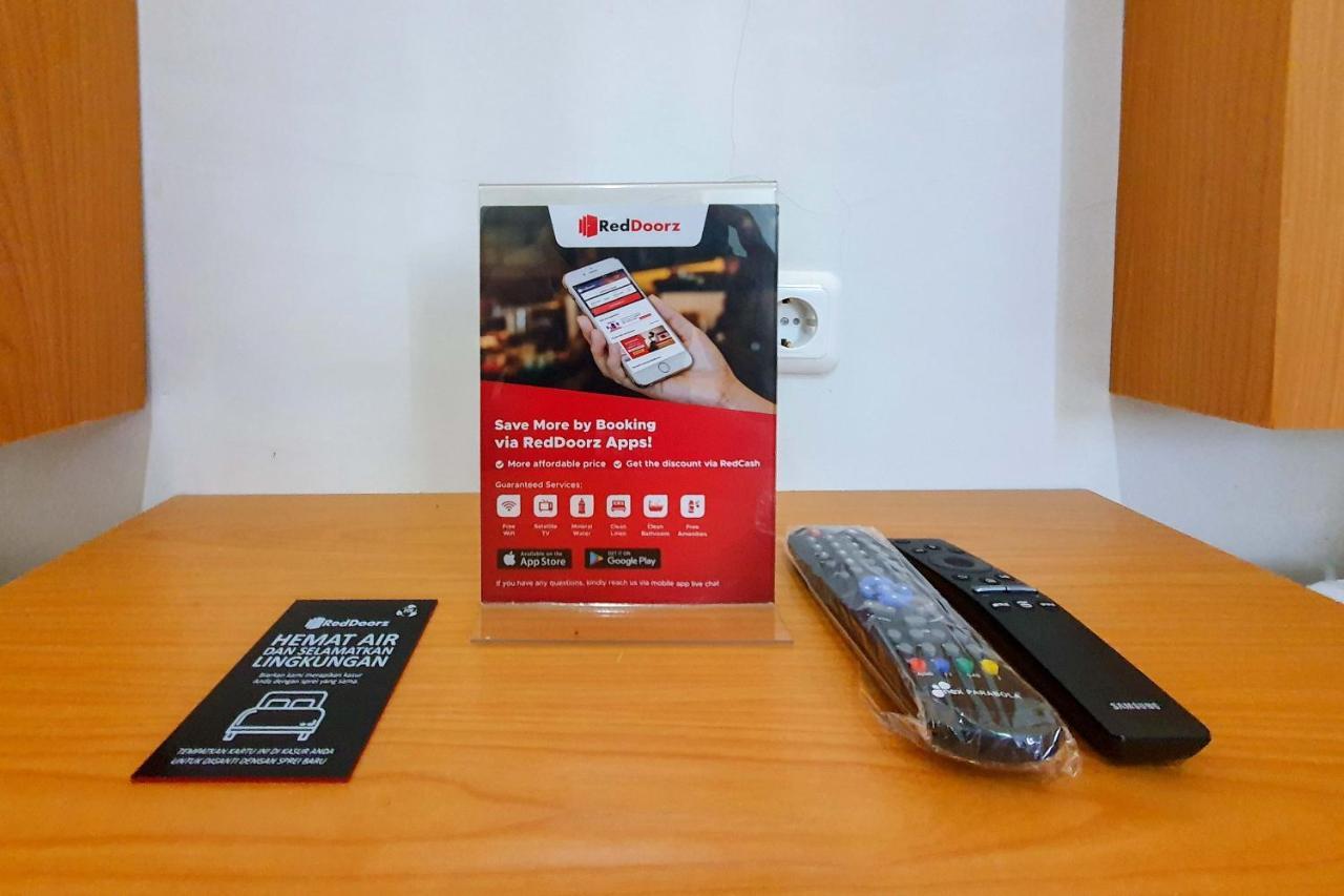 Reddoorz Syariah Near Solo Paragon Mall 2 Bonorejo Ngoại thất bức ảnh