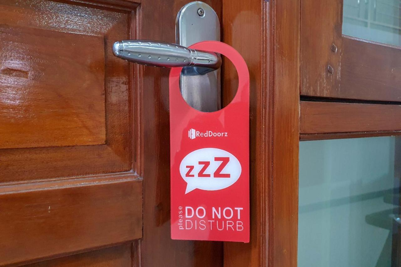 Reddoorz Syariah Near Solo Paragon Mall 2 Bonorejo Ngoại thất bức ảnh