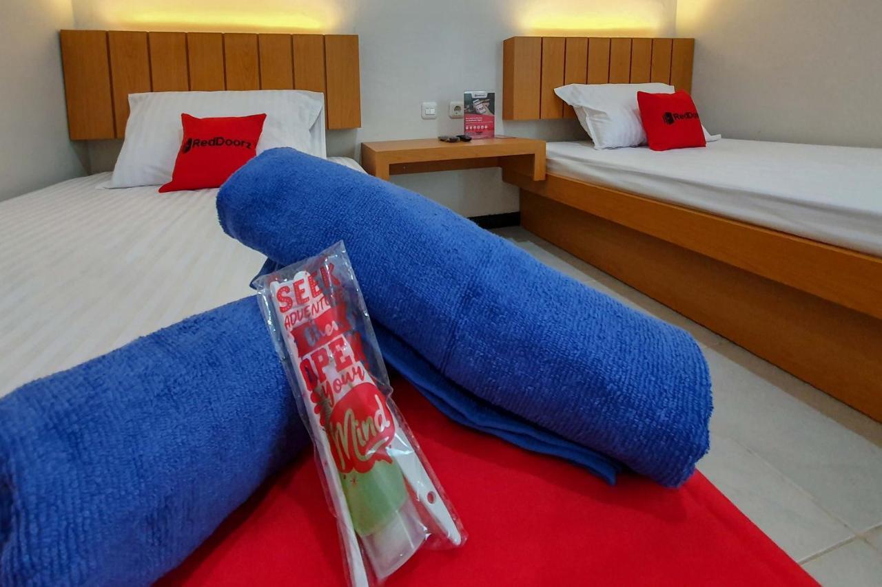Reddoorz Syariah Near Solo Paragon Mall 2 Bonorejo Ngoại thất bức ảnh