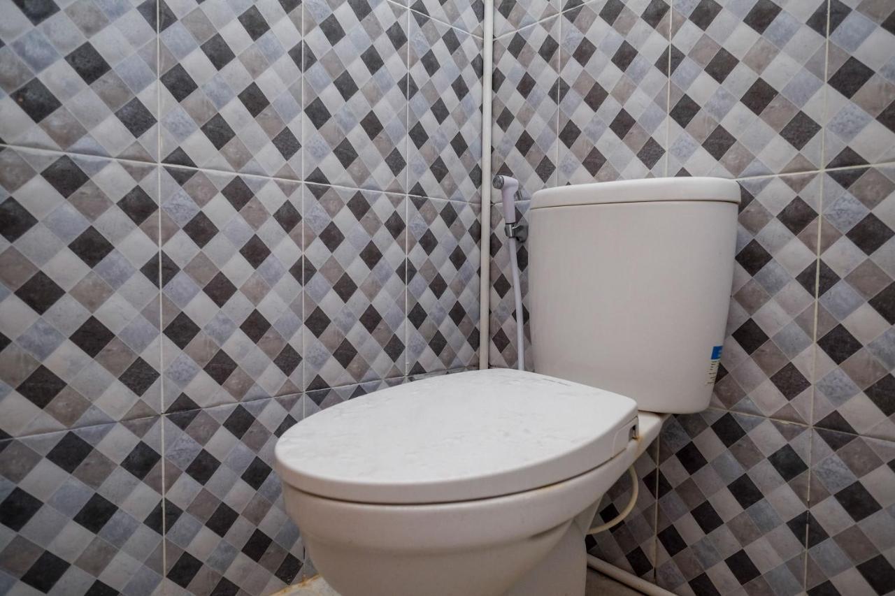 Reddoorz Syariah Near Solo Paragon Mall 2 Bonorejo Ngoại thất bức ảnh